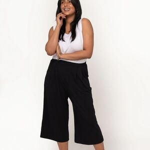 Encircled Wide Leg Crop Pants